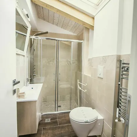 Le Stanze Di Leonardo Guest house