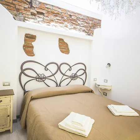 Le Stanze Di Leonardo Guest house *